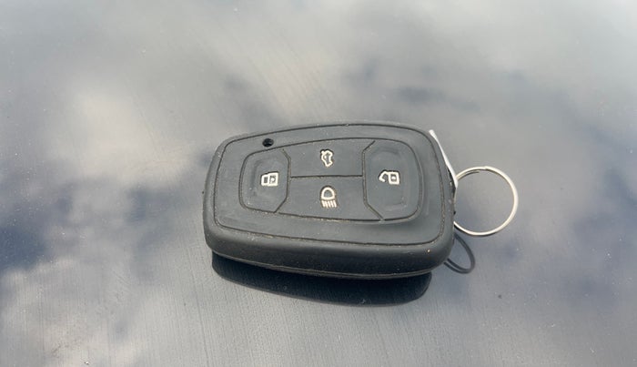 2023 Tata NEXON XZ PLUS PETROL SUNROOF DARK EDITION, Petrol, Manual, 9,627 km, Key Close Up