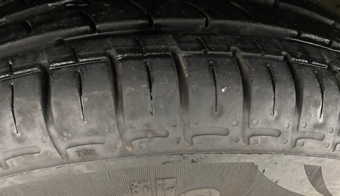 2020 Hyundai GRAND I10 NIOS SPORTZ AMT 1.2 KAPPA VTVT, Petrol, Automatic, 52,290 km, Left Front Tyre Tread