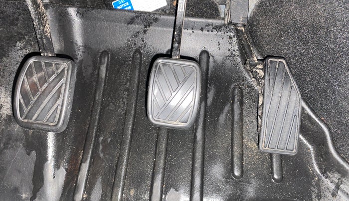 2017 Maruti Baleno ZETA PETROL 1.2, Petrol, Manual, 58,725 km, Pedals