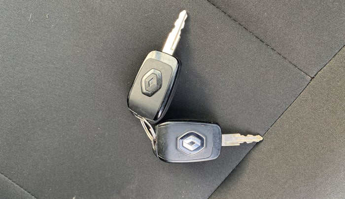 2022 Renault Kwid RXT 1.0, Petrol, Manual, 7,371 km, Key Close Up