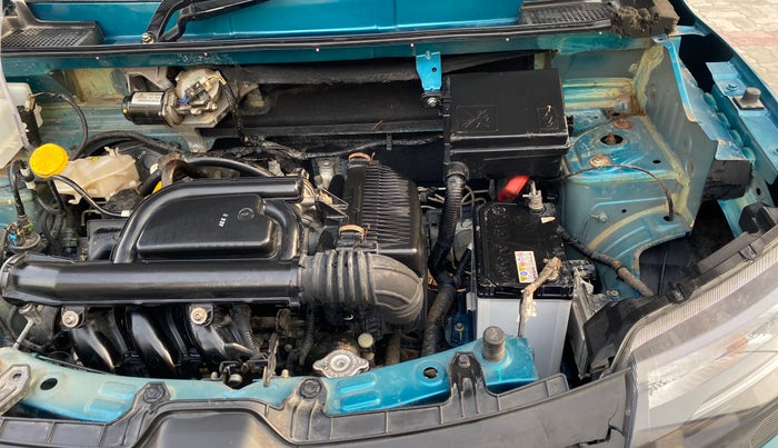 2022 Renault Kwid RXT 1.0, Petrol, Manual, 7,371 km, Engine View - Left