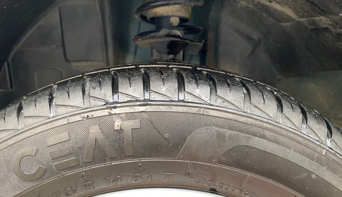 2022 Renault Kwid RXT 1.0, Petrol, Manual, 7,371 km, Left Front Tyre Tread