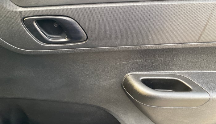 2022 Renault Kwid RXT 1.0, Petrol, Manual, 7,371 km, Driver Side Door Panels Control