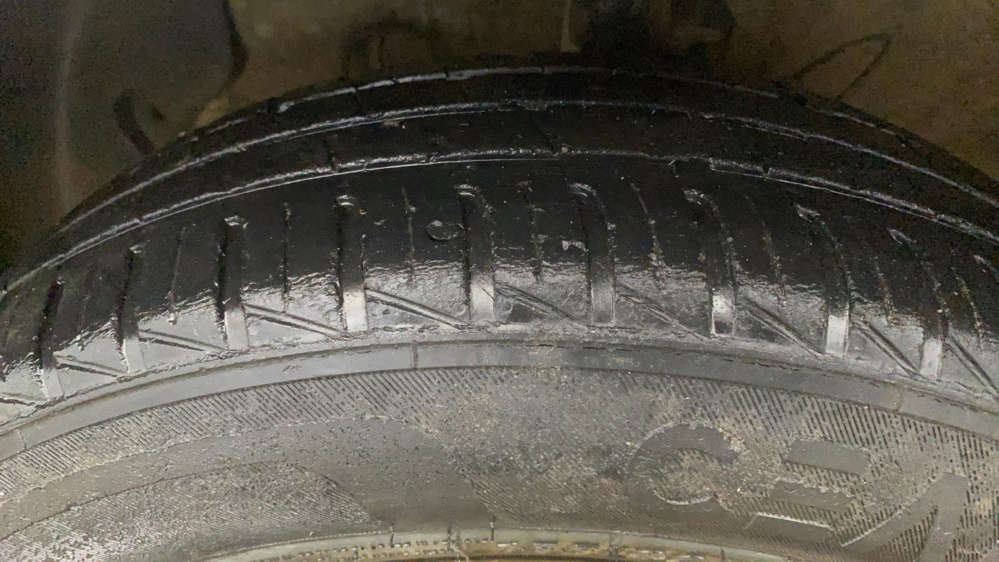 2021 Hyundai NEW SANTRO MAGNA, Petrol, Manual, 33,400 km, Left Front Tyre Tread