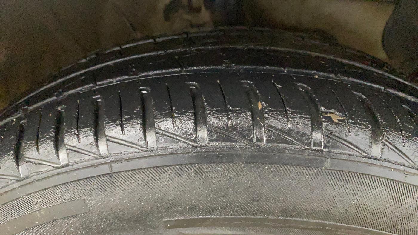 2021 Hyundai NEW SANTRO MAGNA, Petrol, Manual, 33,400 km, Right Front Tyre Tread