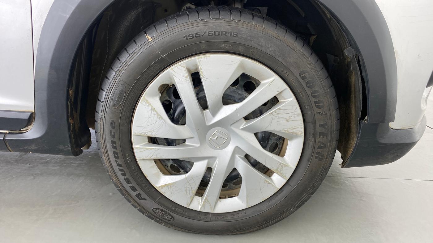 2017 Honda WR-V 1.5 i-DTEC S MT, Diesel, Manual, 61,469 km, Right Front Wheel