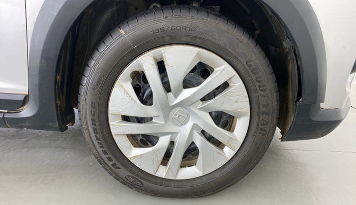 2017 Honda WR-V 1.5 i-DTEC S MT, Diesel, Manual, 61,469 km, Right Front Wheel