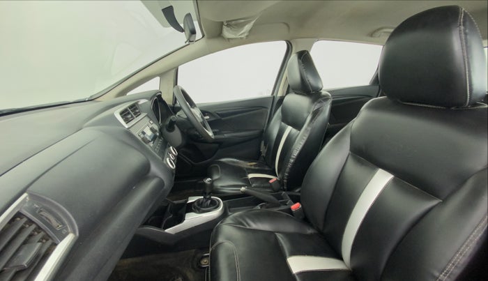 2017 Honda WR-V 1.5 i-DTEC S MT, Diesel, Manual, 61,469 km, Right Side Front Door Cabin