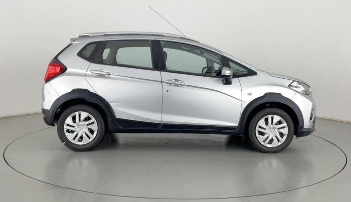 2017 Honda WR-V 1.5 i-DTEC S MT, Diesel, Manual, 61,469 km, Right Side View