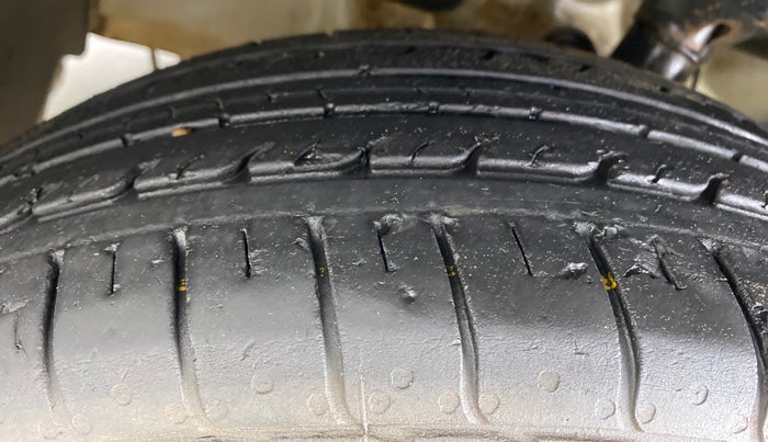 2017 Honda WR-V 1.5 i-DTEC S MT, Diesel, Manual, 61,469 km, Left Front Tyre Tread