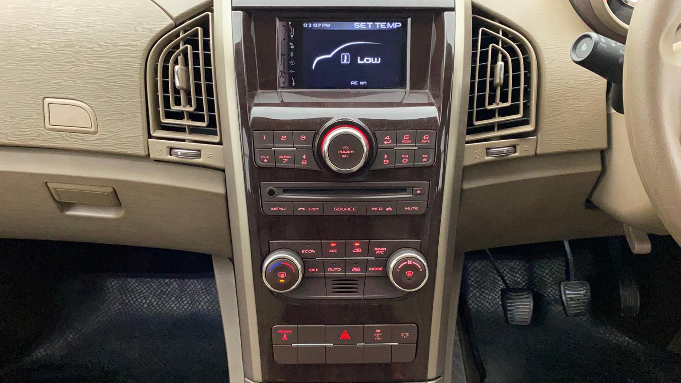 2015 Mahindra XUV500 W6, Diesel, Manual, 66,359 km, Air Conditioner