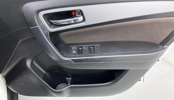 2020 Toyota URBAN CRUISER HIGH MT, Petrol, Manual, 28,251 km, Driver Side Door Panels Control
