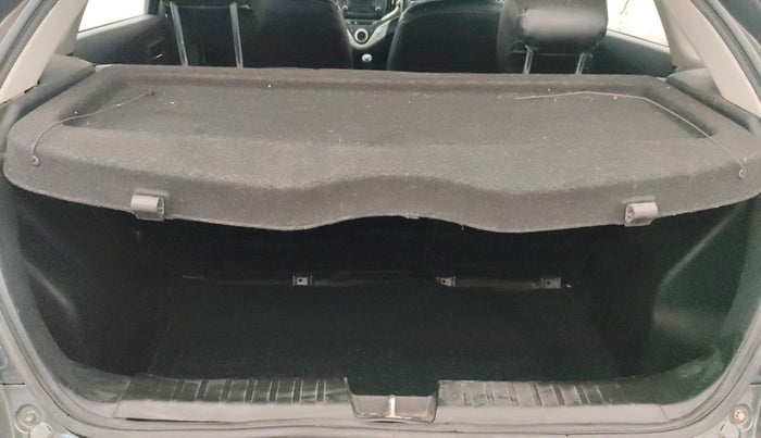 2018 Maruti Baleno DELTA PETROL 1.2, Petrol, Manual, 45,726 km, Boot Inside