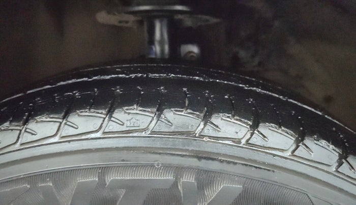 2018 Maruti Baleno DELTA PETROL 1.2, Petrol, Manual, 45,726 km, Right Front Tyre Tread