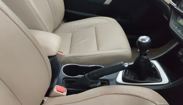 2015 Toyota Corolla Altis GL PETROL, Petrol, Manual, 87,092 km, Gear Lever