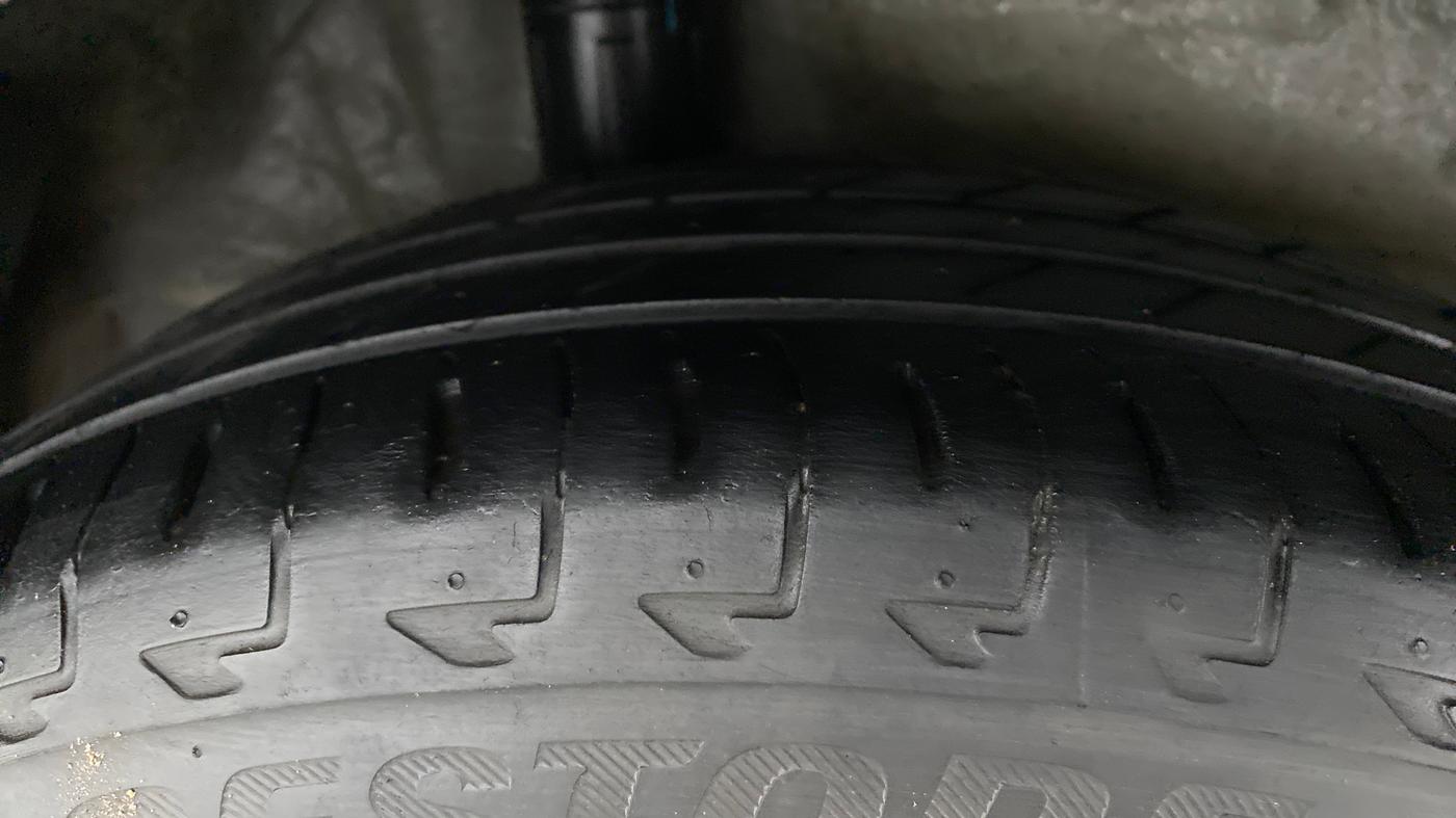 2018 Honda WR-V 1.5L I-DTEC VX MT, Diesel, Manual, 1,18,690 km, Right Rear Tyre Tread