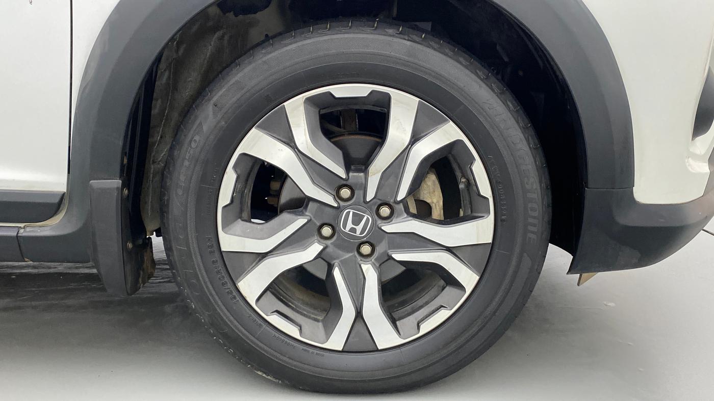 2018 Honda WR-V 1.5L I-DTEC VX MT, Diesel, Manual, 1,18,690 km, Right Front Wheel