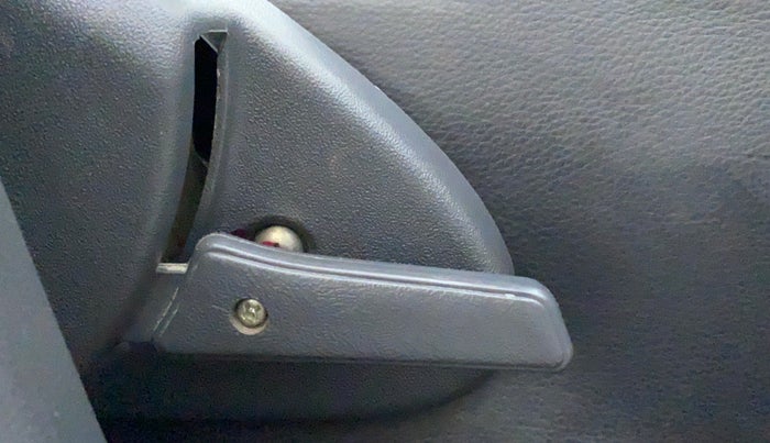 2018 Maruti Alto 800 LXI, Petrol, Manual, 40,594 km, Driver Side Adjustment Panel