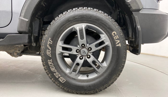 2021 Mahindra Thar LX  P 4WD AT CONVERTIBLE, Petrol, Automatic, 17,338 km, Left Rear Wheel