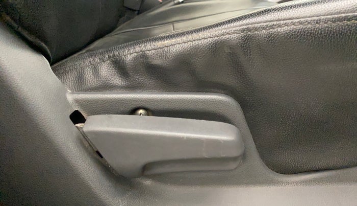 2014 Maruti Ritz VXI, Petrol, Manual, 65,014 km, Driver Side Adjustment Panel