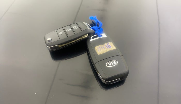 2021 KIA SONET HTK PLUS 1.2, Petrol, Manual, 72,779 km, Key Close Up