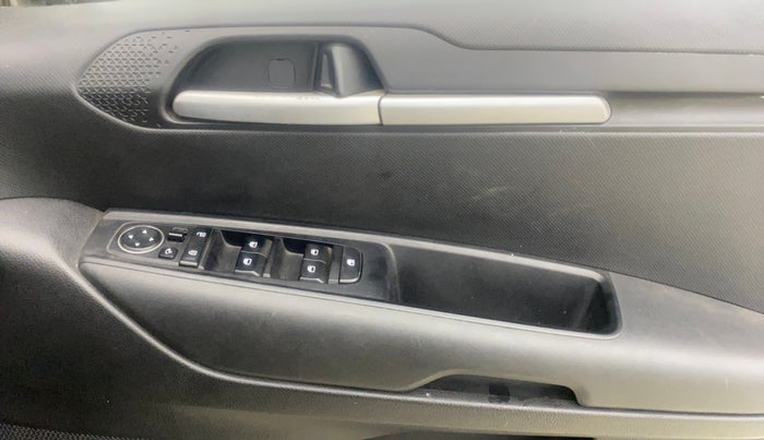 2021 KIA SONET HTK PLUS 1.2, Petrol, Manual, 72,779 km, Driver Side Door Panels Control