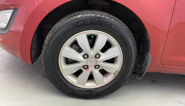 2012 Hyundai i20 SPORTZ 1.4 AT, Petrol, Automatic, 29,347 km, Left Front Wheel
