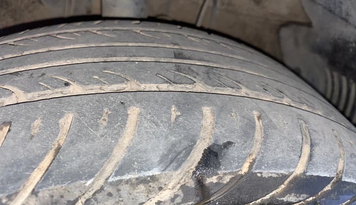 2012 Hyundai i20 SPORTZ 1.4 AT, Petrol, Automatic, 29,347 km, Right Front Tyre Tread