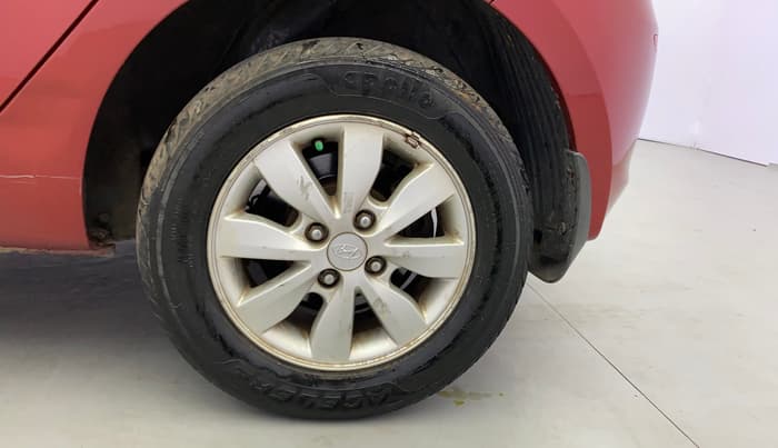 2012 Hyundai i20 SPORTZ 1.4 AT, Petrol, Automatic, 29,347 km, Left Rear Wheel