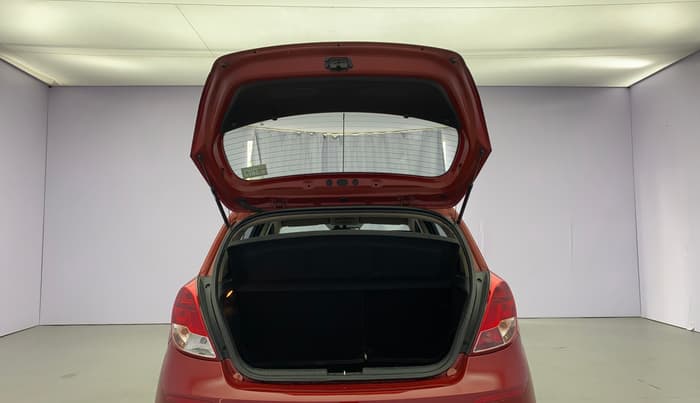 2012 Hyundai i20 SPORTZ 1.4 AT, Petrol, Automatic, 29,347 km, Boot Door Open