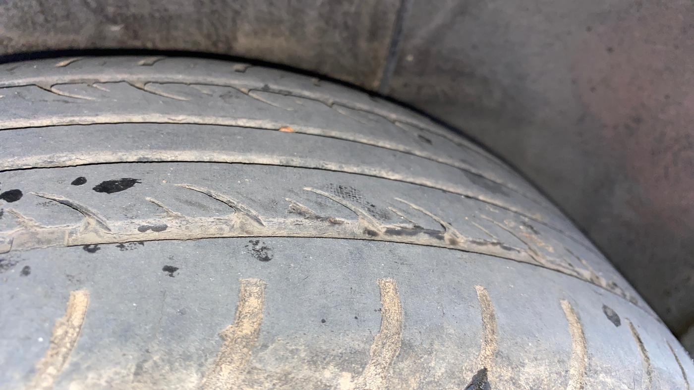 2012 Hyundai i20 SPORTZ 1.4 AT, Petrol, Automatic, 29,347 km, Right Rear Tyre Tread