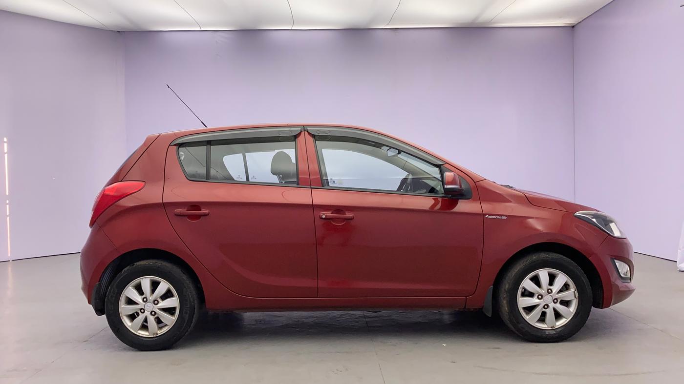2012 Hyundai i20 SPORTZ 1.4 AT, Petrol, Automatic, 29,347 km, Right Side View