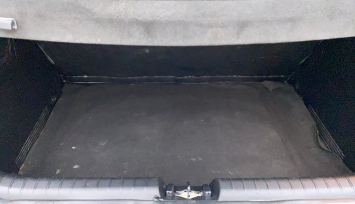 2022 Hyundai NEW I20 ASTA (O) 1.2 MT, Petrol, Manual, 28,448 km, Boot Inside
