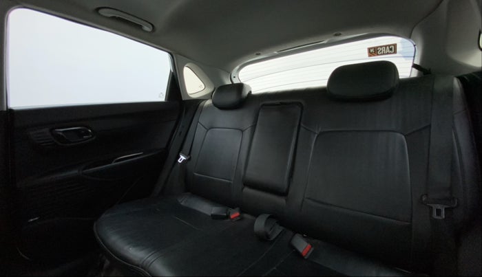 2022 Hyundai NEW I20 ASTA (O) 1.2 MT, Petrol, Manual, 28,448 km, Right Side Rear Door Cabin