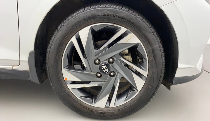 2022 Hyundai NEW I20 ASTA (O) 1.2 MT, Petrol, Manual, 28,448 km, Right Front Wheel