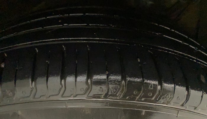 2021 Toyota URBAN CRUISER HIGH GRADE AT, Petrol, Automatic, 45,799 km, Right Rear Tyre Tread