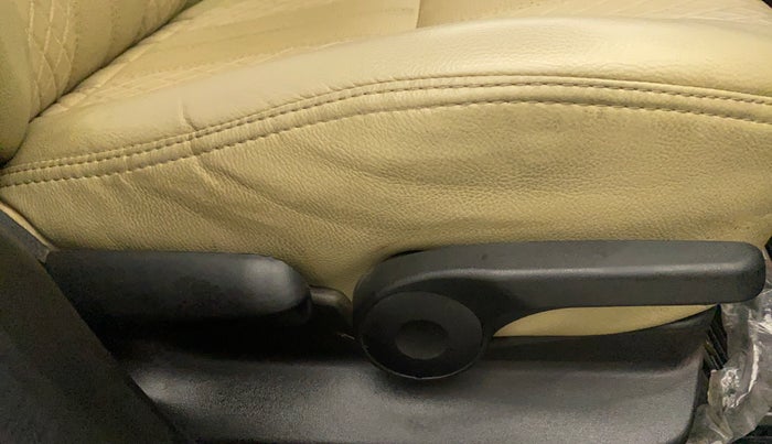 2021 Toyota URBAN CRUISER HIGH GRADE AT, Petrol, Automatic, 45,799 km, Driver Side Adjustment Panel