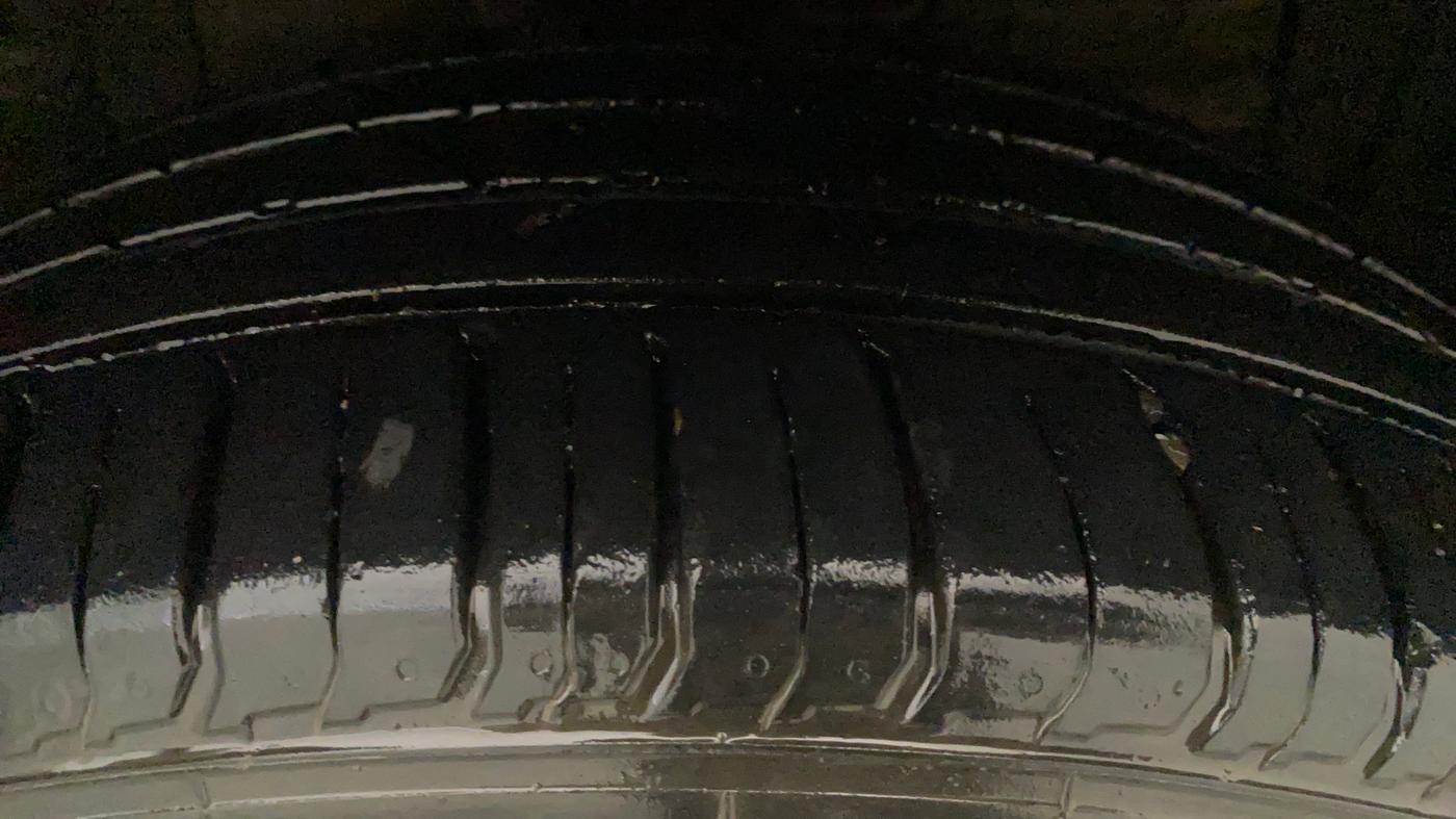 2021 Toyota URBAN CRUISER HIGH GRADE AT, Petrol, Automatic, 45,799 km, Right Front Tyre Tread