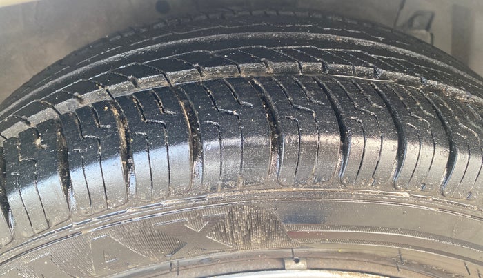 2016 Maruti Ciaz VXI+, Petrol, Manual, 41,827 km, Right Front Tyre Tread