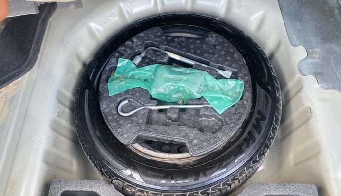 2016 Maruti Ciaz VXI+, Petrol, Manual, 41,827 km, Spare Tyre