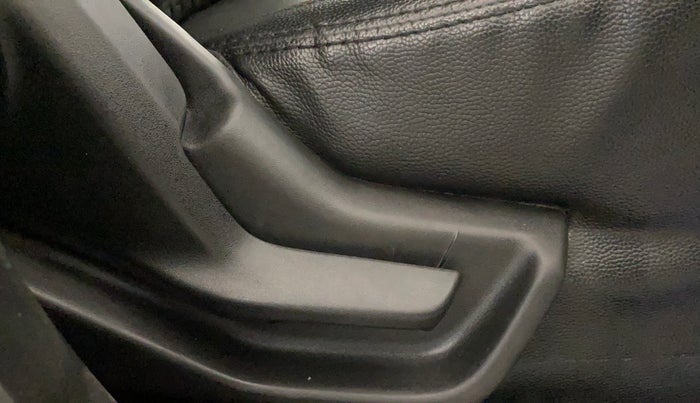 2022 Maruti BREZZA LXI SMART HYBRID, Petrol, Manual, 30,483 km, Driver Side Adjustment Panel