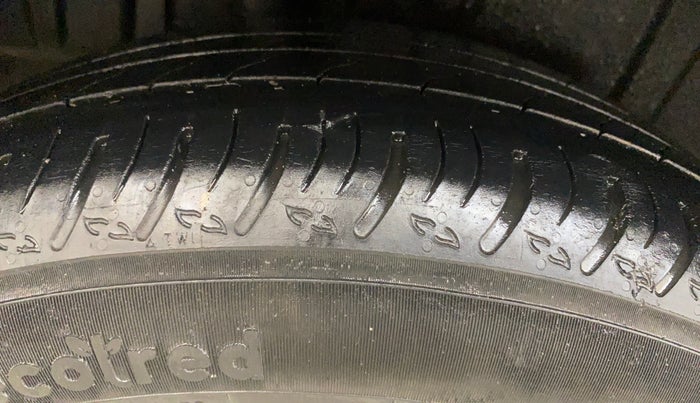 2022 Maruti XL6 ALPHA PLUS MT, Petrol, Manual, 54,553 km, Right Rear Tyre Tread