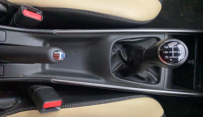 2020 Maruti Baleno DELTA PETROL 1.2, Petrol, Manual, 48,405 km, Gear Lever