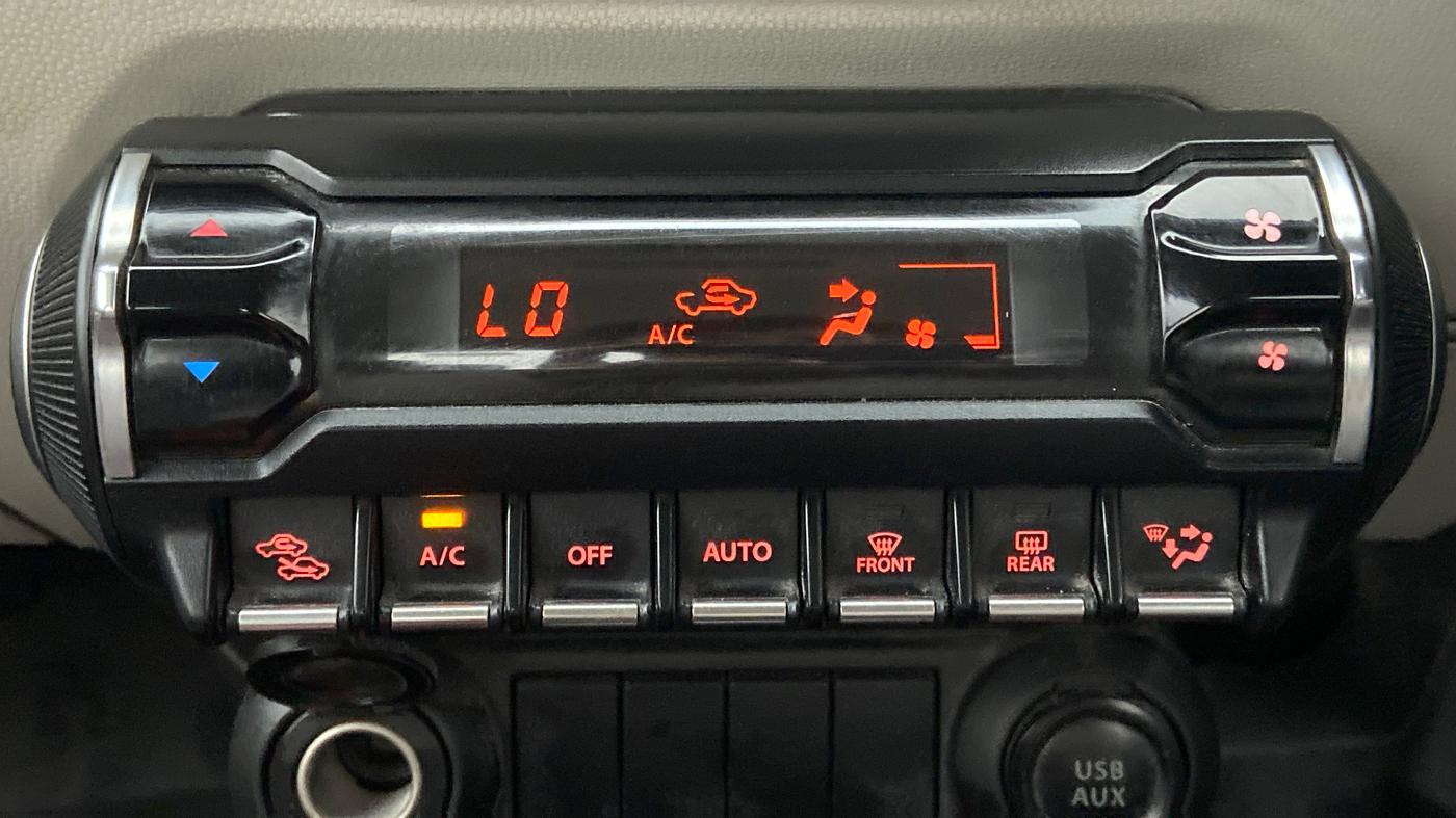 2018 Maruti IGNIS ALPHA 1.2 AMT DUAL TONE, Petrol, Automatic, 38,395 km, Automatic Climate Control