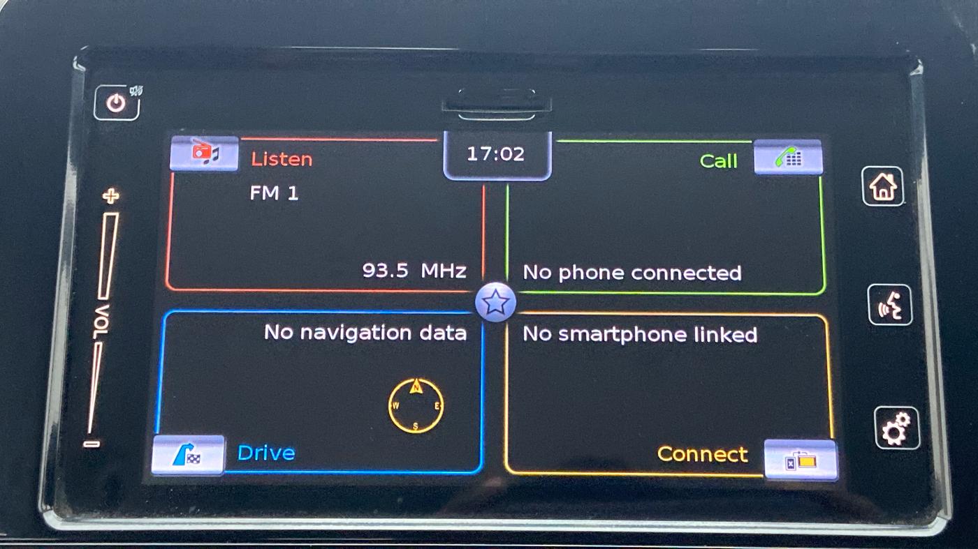 2018 Maruti IGNIS ALPHA 1.2 AMT DUAL TONE, Petrol, Automatic, 38,395 km, Infotainment System