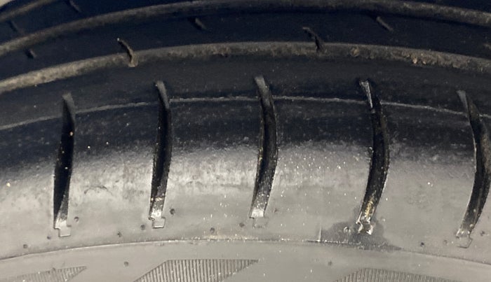 2015 Maruti Celerio VXI, Petrol, Manual, 70,130 km, Left Rear Tyre Tread