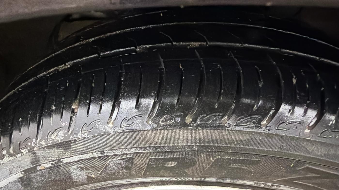 2023 Tata Tiago XTA PETROL, Petrol, Automatic, 19,334 km, Left Front Tyre Tread