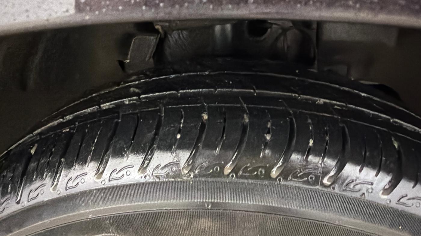 2023 Tata Tiago XTA PETROL, Petrol, Automatic, 19,334 km, Right Front Tyre Tread