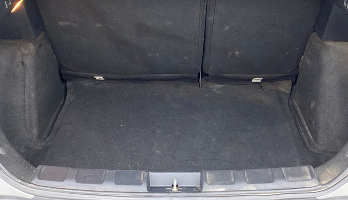 2019 Tata NEXON XZA PLUS DIESEL, Diesel, Automatic, 1,01,427 km, Boot Inside