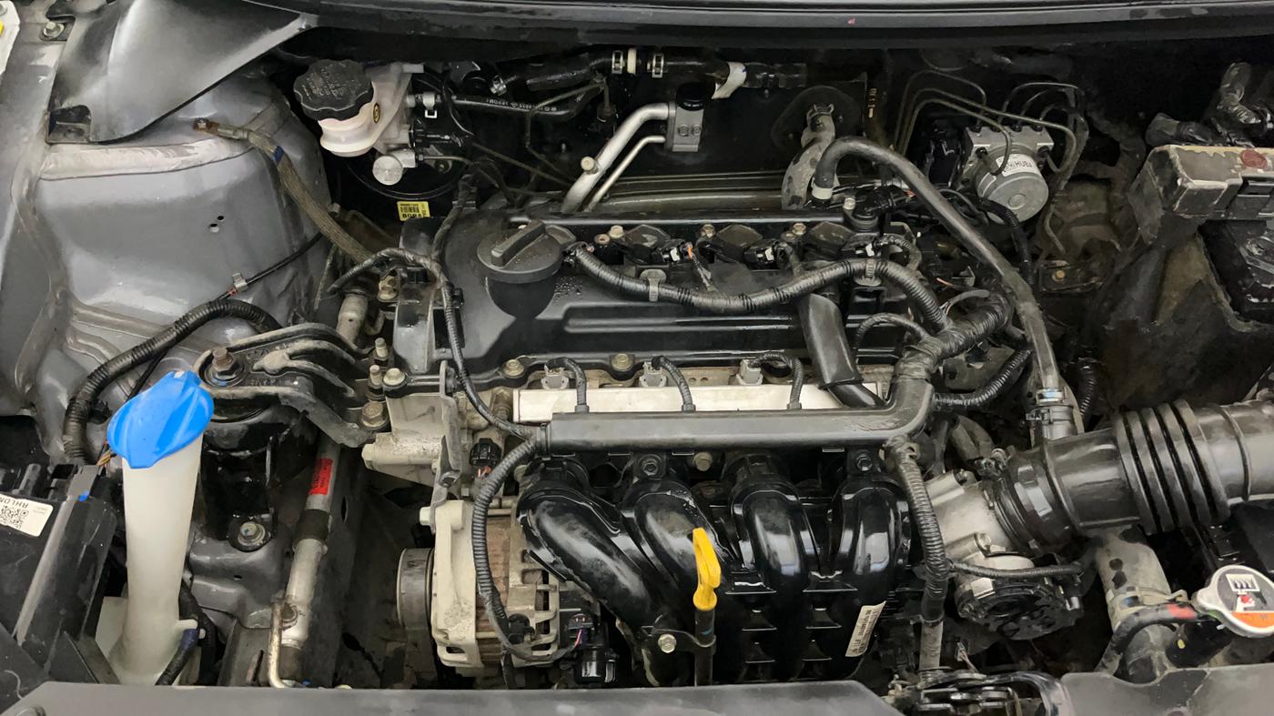 2020 Hyundai Elite i20 MAGNA PLUS 1.2, Petrol, Manual, 48,878 km, Engine View - Right